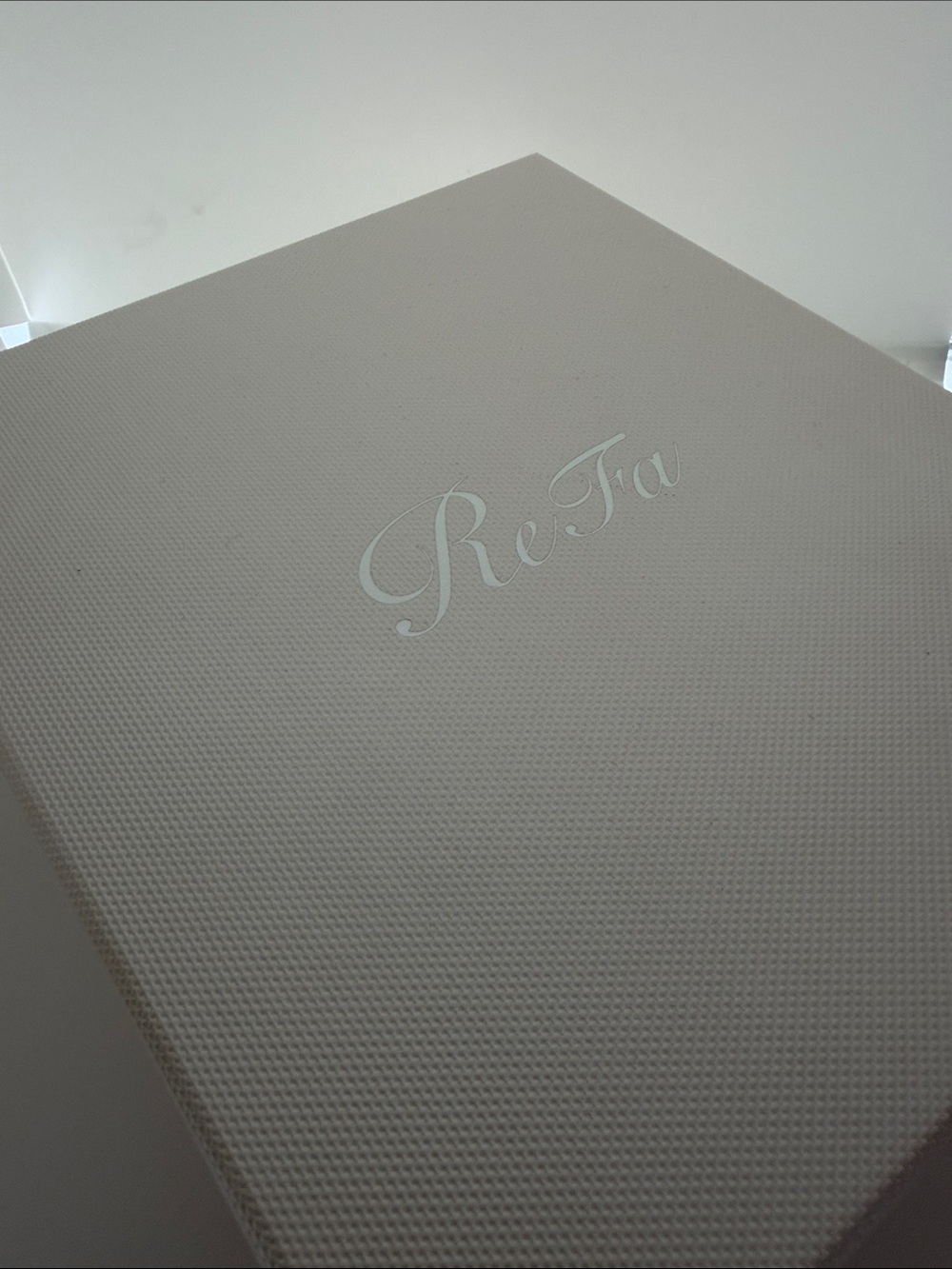 ReFa CARAT Platinum Microcurrent Facial & Body Roller - Authentic - Picture 8 of 15